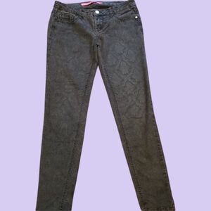 Vintage Tinseltown Black Damask Patterned Skinny Jeans. Size 9
